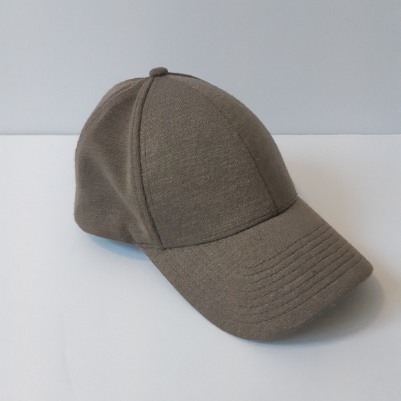 Aritzia Accessories - Wilfred Free Ball Cap